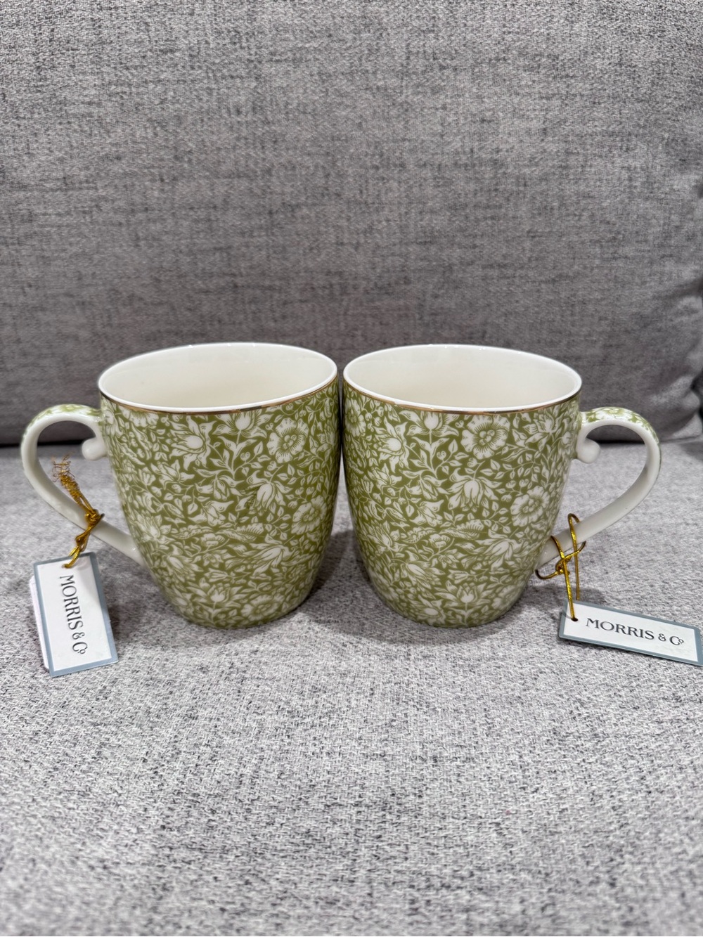 2*Morris & Company Floral Desgin New Bone China Large Mug with Gold Highlights